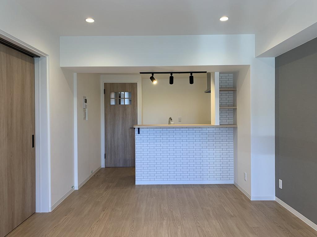 背面キッチンを対面オープンキッチンへ。家族との会話が増えそうです！