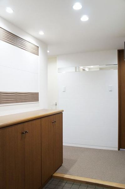 玄関・廊下 hP_R.jpg